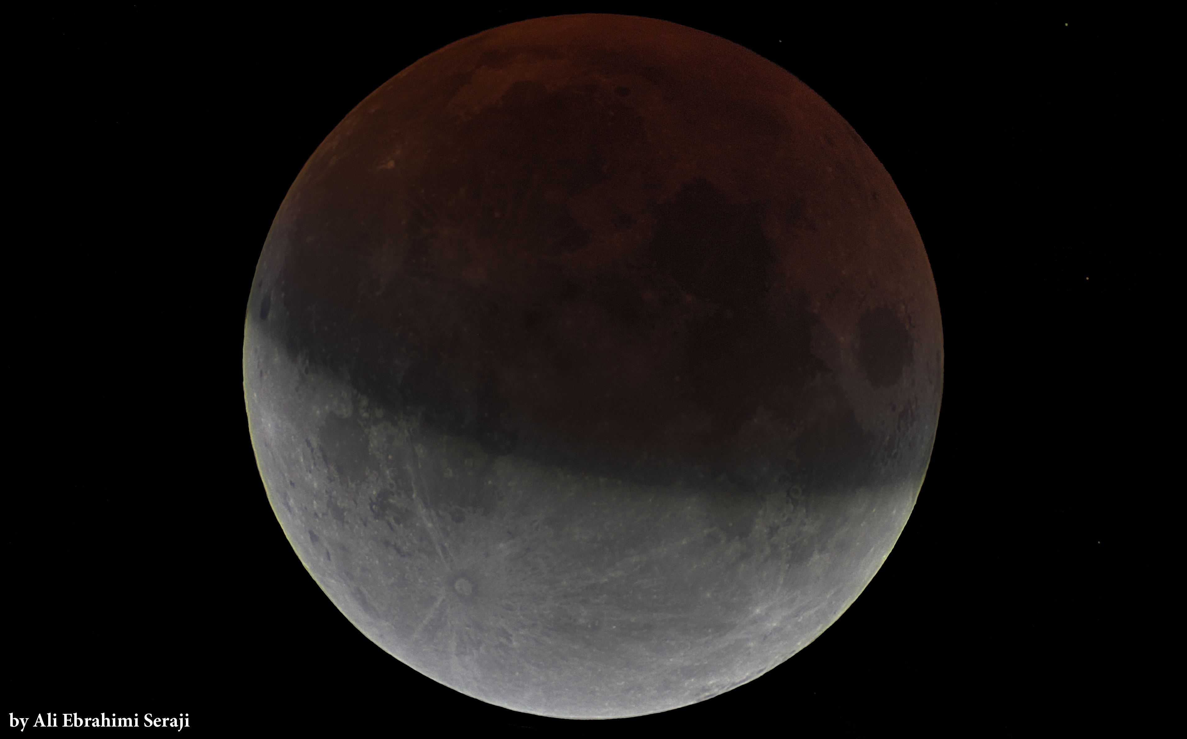 Partial Lunar Eclipse ماه گرفتگی‌جزئی